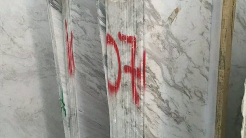 在选购石材时，消费者应综合考虑以下因素，选择合适的石材供应商：